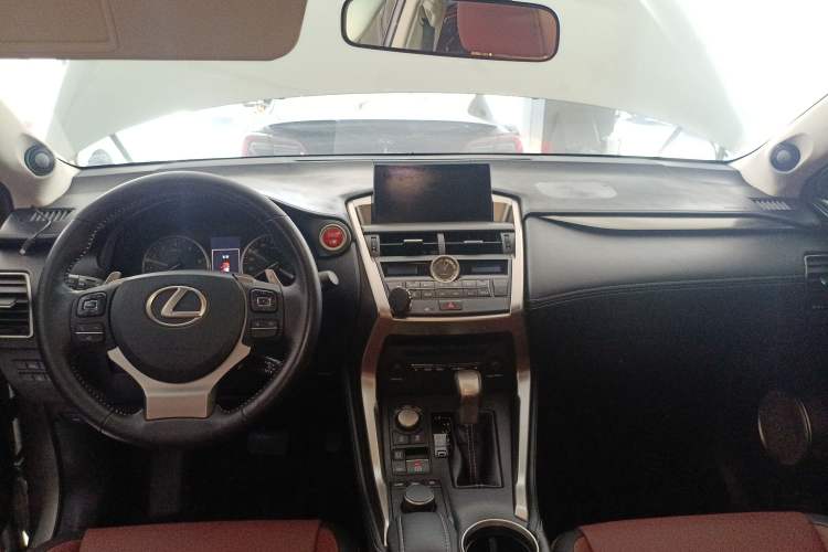 Used Lexus NX 2015 200T All-Wheel-Drive Fēngshàng Edition Center Console