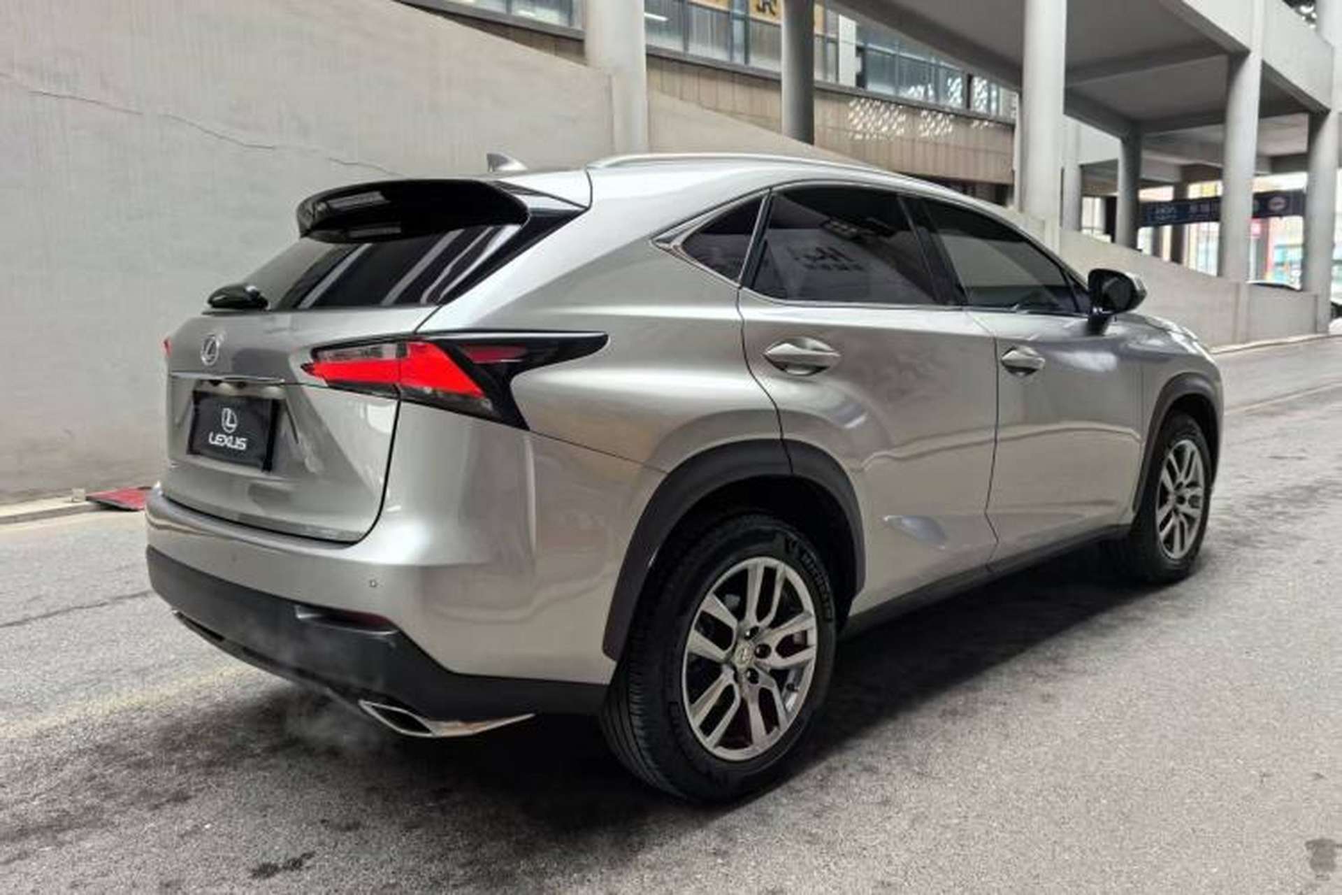 Used Lexus NX 2015 200 All-Wheel Drive Fēngshàng Edition Exterior 6
