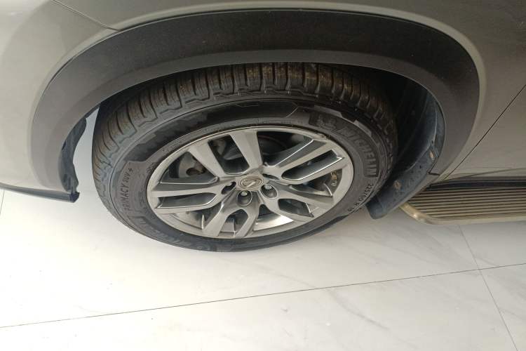 Used Lexus NX 2015 200T All-Wheel-Drive Fēngshàng Edition Left Front Wheel Hub