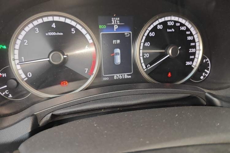 Used Lexus NX 2015 200t All-Wheel-Drive F SPORT Odometer Close Up