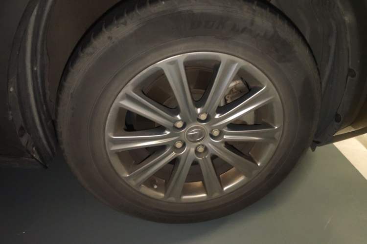 Used Lexus NX 2016 200 All-Wheel Drive FENGSHANG Version Right Front Wheel Hub