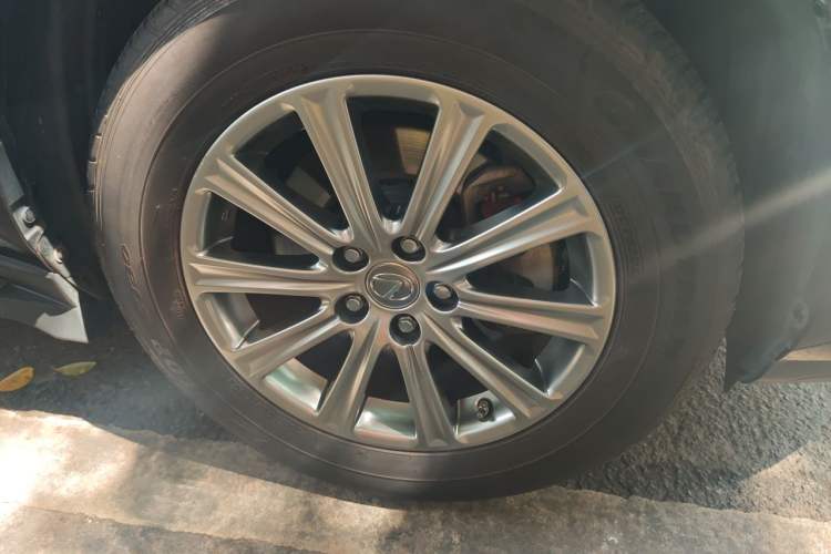 Used Lexus NX 2016 200 All-Wheel Drive FENGSHANG Version Right Front Wheel Hub