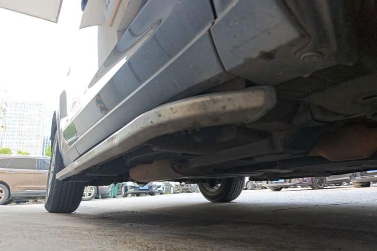 Used Lexus NX 2016 200 All-Wheel Drive FENGSHANG Version Right Side Sill