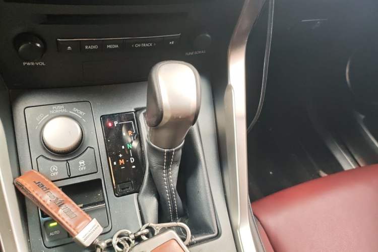 Used Lexus NX 2016 200 All-Wheel Drive FENGSHANG Version Gear Lever