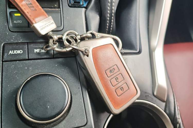 Used Lexus NX 2016 200 All-Wheel Drive FENGSHANG Version Vehicle Key
