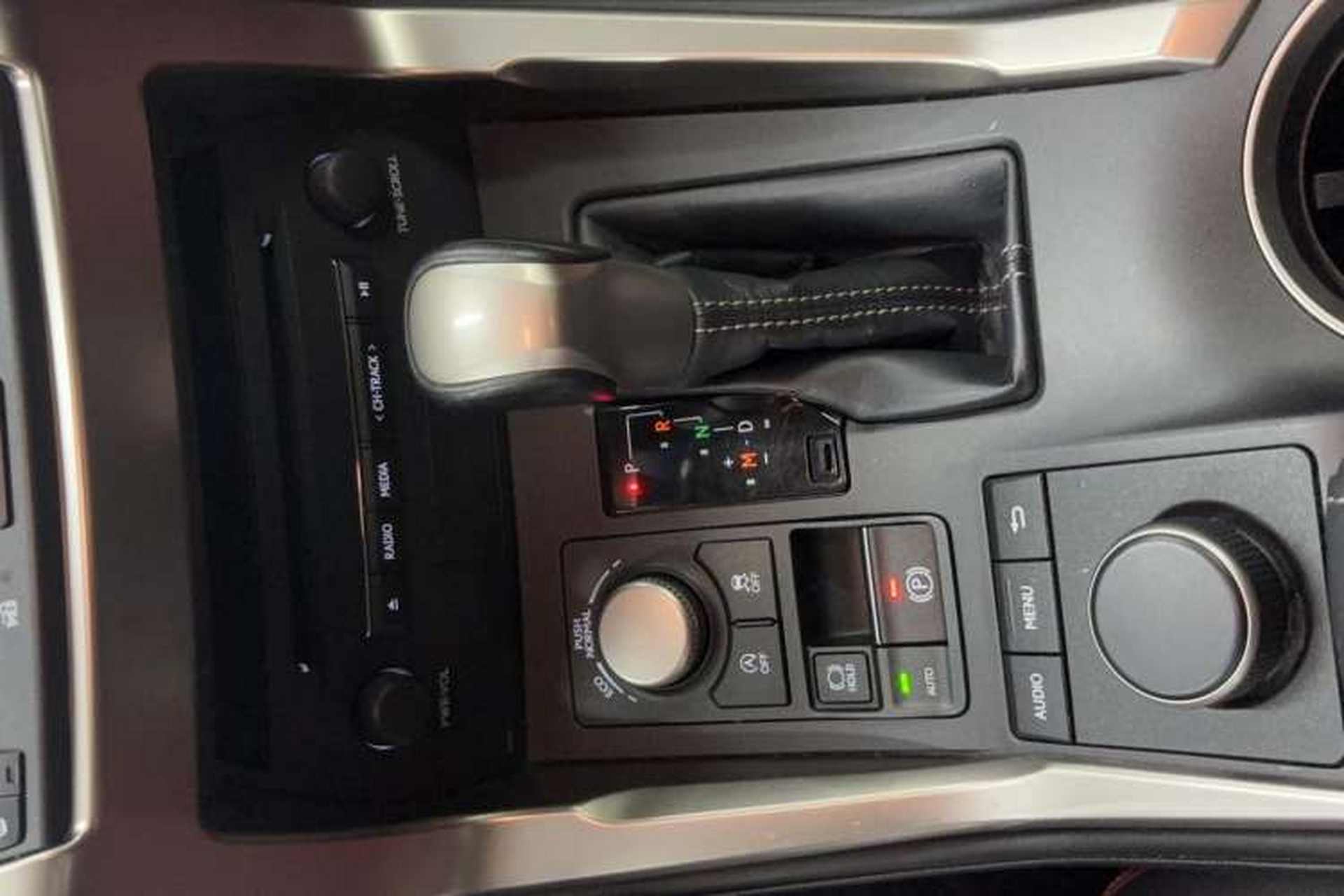 Used Lexus NX 2016 200 All-Wheel Drive FENGSHANG Version Gear Lever