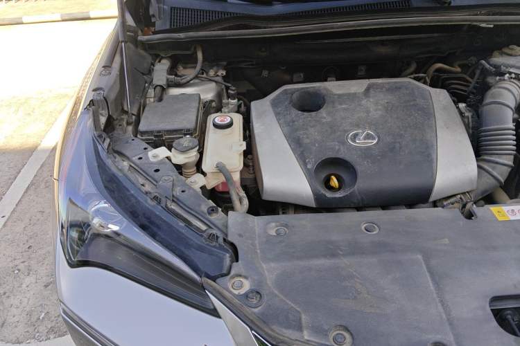Used Lexus NX 2016 200 All-Wheel Drive FENGSHANG Version Engine Bay Right