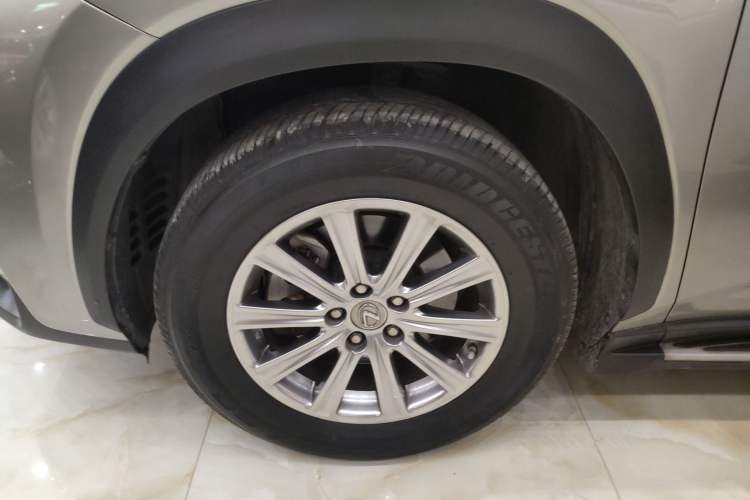 Used Lexus NX 2016 200 All-Wheel Drive FENGSHANG Version Exterior 4