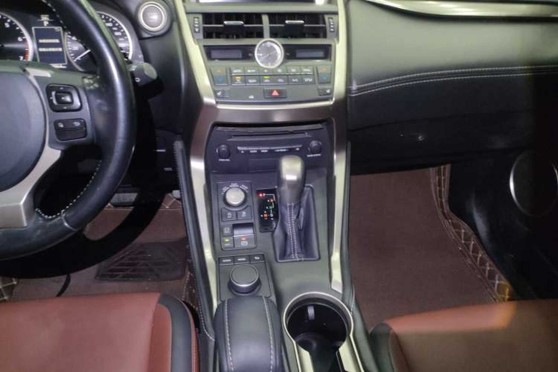 Used Lexus NX 2016 200 All-Wheel Drive FENGSHANG Version Gear Lever