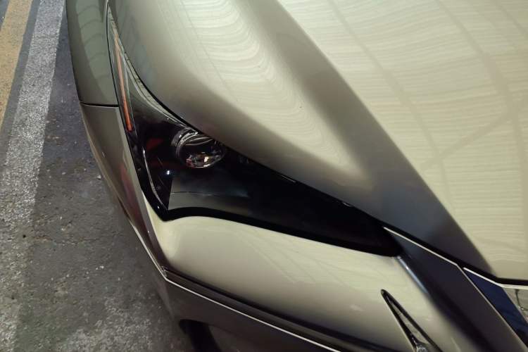 Used Lexus NX 2016 200 All-Wheel Drive FENGSHANG Version Right Front Headlight