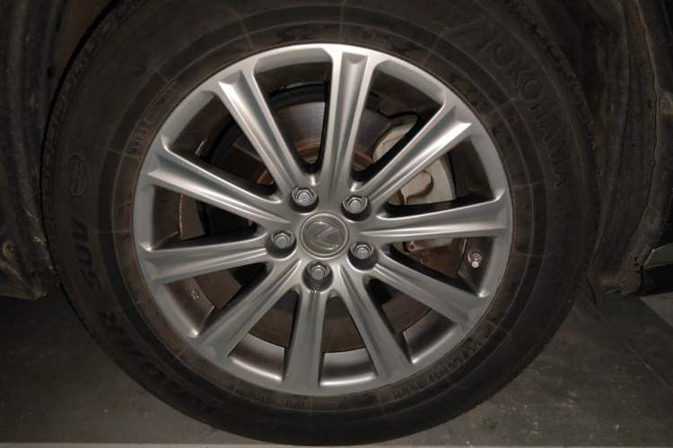 Used Lexus NX 2016 200 All-Wheel Drive FENGSHANG Version Right Front Wheel Hub