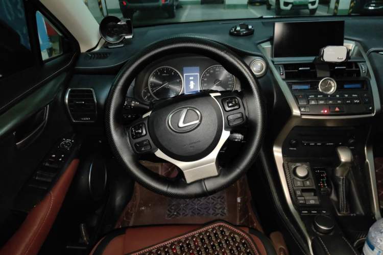Used Lexus NX 2016 200 All-Wheel Drive FENGSHANG Version Steering Wheel