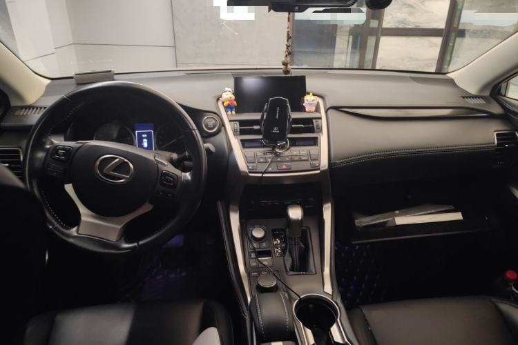 Used Lexus NX 2016 200 All-Wheel Drive FENGSHANG Version Center Console