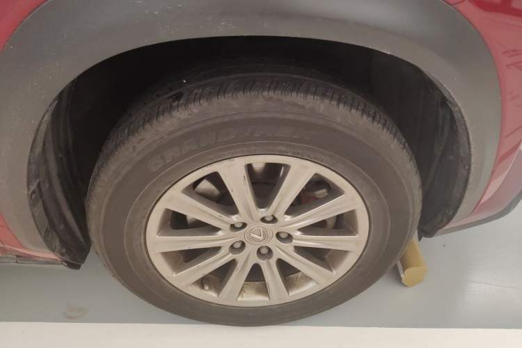 Used Lexus NX 2016 200 All-Wheel Drive FENGSHANG Version Right Front Wheel Hub