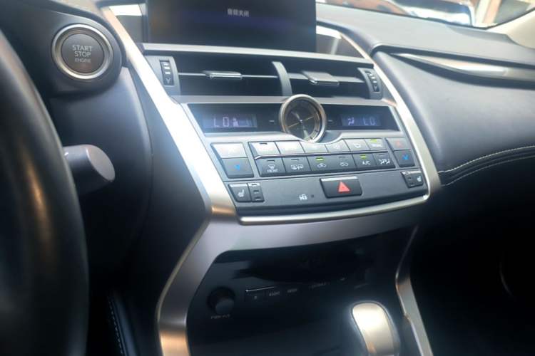Used Lexus NX 2016 200 All-Wheel Drive FENGSHANG Version Audio And AC Panel