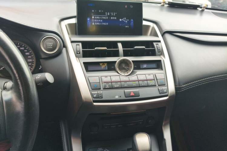 Used Lexus NX 2016 200 All-Wheel Drive FENGSHANG Version Audio And AC Panel