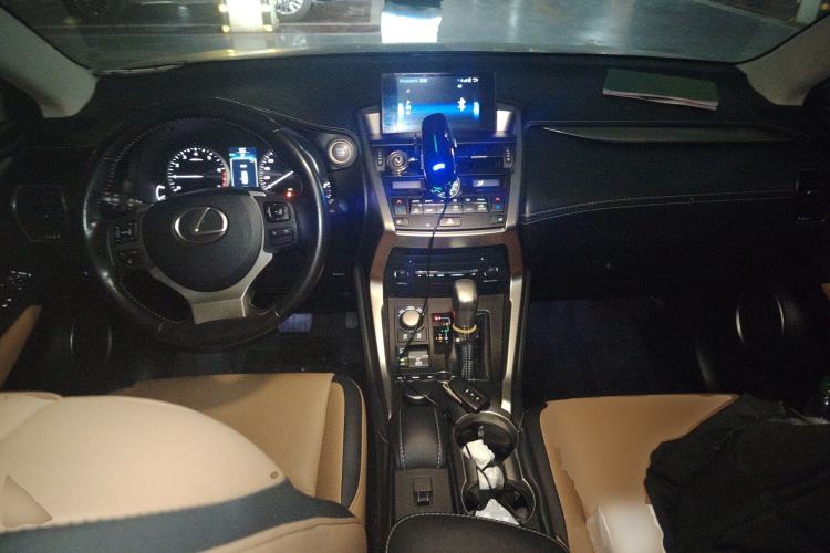Used Lexus NX 2016 200 All-Wheel Drive FENGSHANG Version Center Console