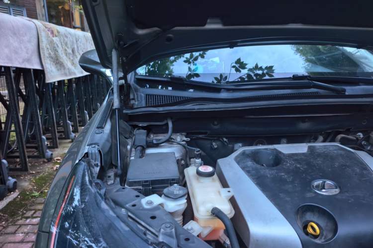 Used Lexus NX 2016 200 All-Wheel Drive FENGSHANG Version Engine Bay Right
