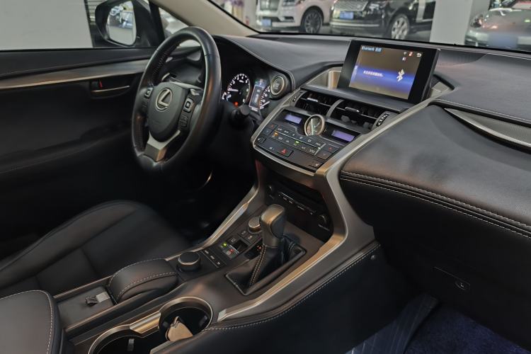 Used Lexus NX 2016 200 All-Wheel Drive FENGSHANG Version Interior 9