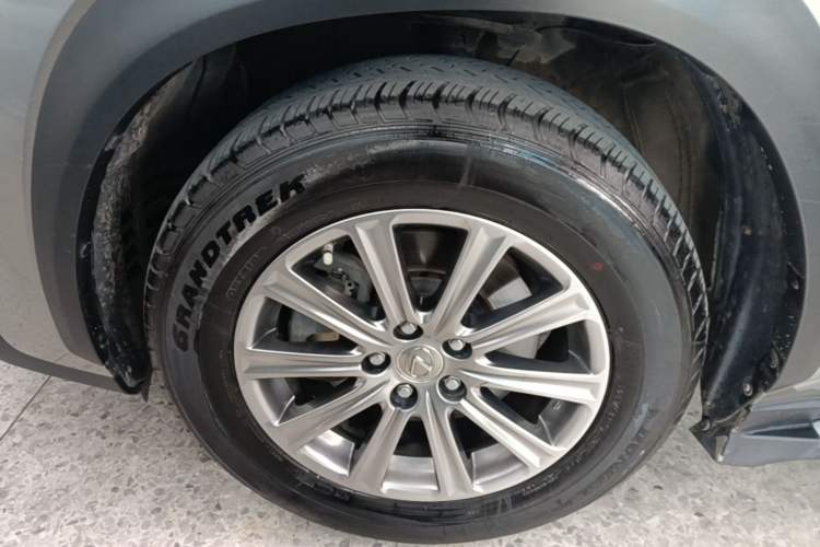 Used Lexus NX 2016 200 All-Wheel Drive FENGSHANG Version Left Front Wheel Hub