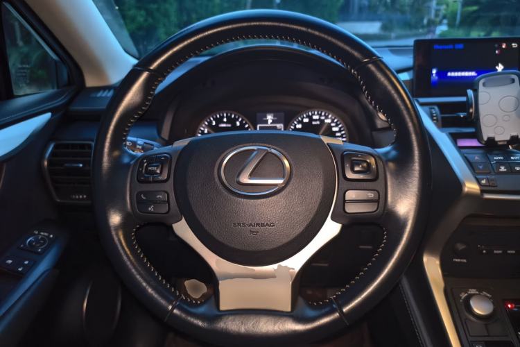 Used Lexus NX 2016 200 All-Wheel Drive FENGSHANG Version Steering Wheel
