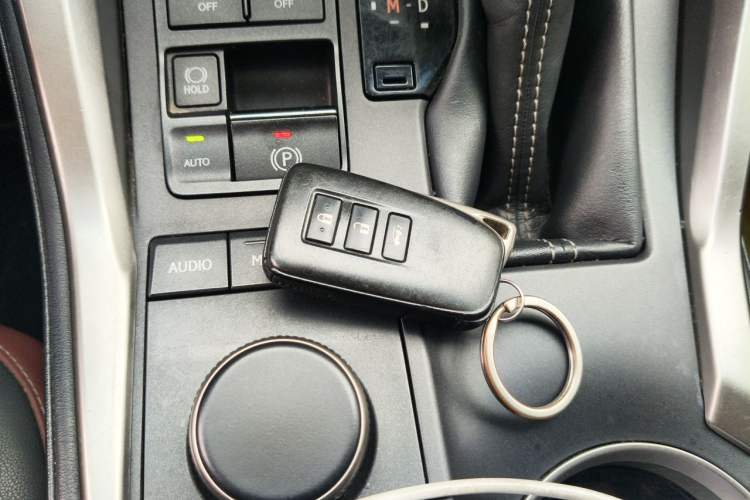 Used Lexus NX 2016 200 All-Wheel Drive FENGSHANG Version Vehicle Key