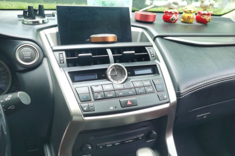 Used Lexus NX 2016 200 All-Wheel Drive FENGSHANG Version Audio And AC Panel