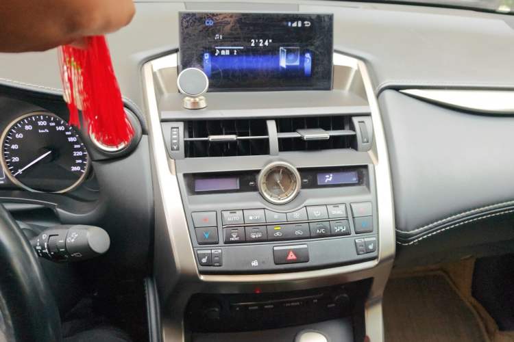 Used Lexus NX 2016 200 All-Wheel Drive FENGSHANG Version Audio And AC Panel