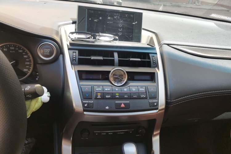 Used Lexus NX 2016 200 All-Wheel Drive FENGSHANG Version Audio And AC Panel