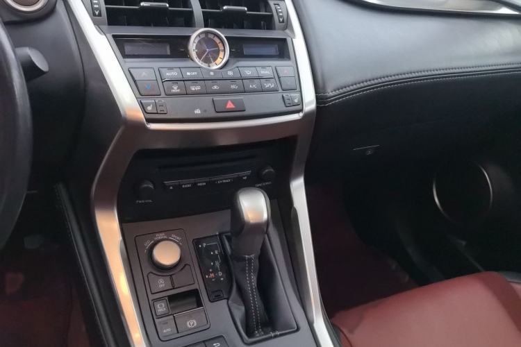 Used Lexus NX 2016 200 All-Wheel Drive FENGSHANG Version Audio And AC Panel