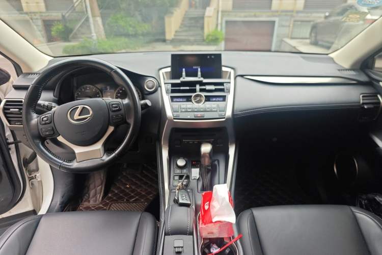Used Lexus NX 2016 200 All-Wheel Drive FENGSHANG Version Center Console