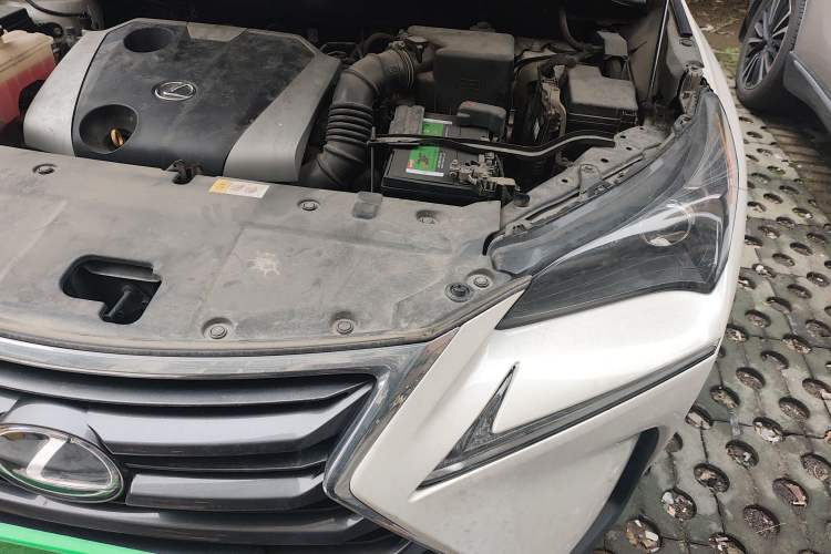 Used Lexus NX 2016 200 All-Wheel Drive FENGSHANG Version Engine Bay Left