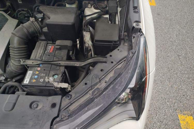 Used Lexus NX 2016 200 All-Wheel Drive FENGSHANG Version Engine Bay Left