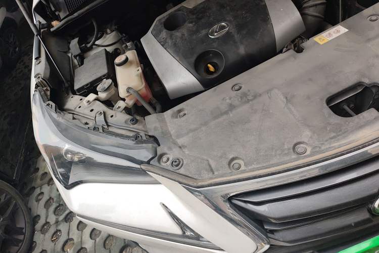 Used Lexus NX 2016 200 All-Wheel Drive FENGSHANG Version Engine Bay Right
