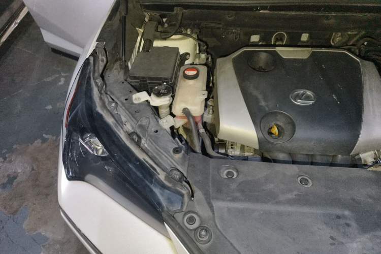 Used Lexus NX 2016 200 All-Wheel Drive FENGSHANG Version Engine Bay Right