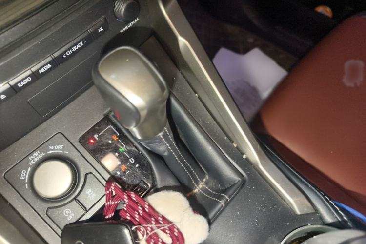Used Lexus NX 2016 200 All-Wheel Drive FENGSHANG Version Gear Lever