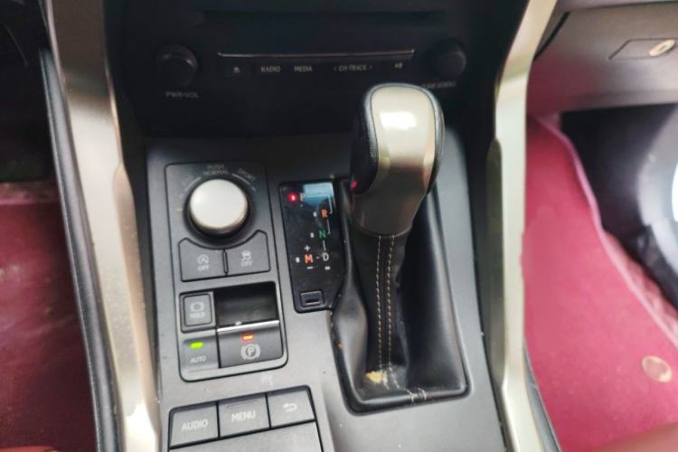 Used Lexus NX 2016 200 All-Wheel Drive FENGSHANG Version Gear Lever