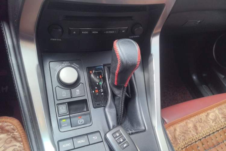 Used Lexus NX 2016 200 All-Wheel Drive FENGSHANG Version Gear Lever