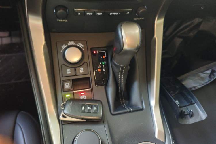 Used Lexus NX 2016 200 All-Wheel Drive FENGSHANG Version Gear Lever