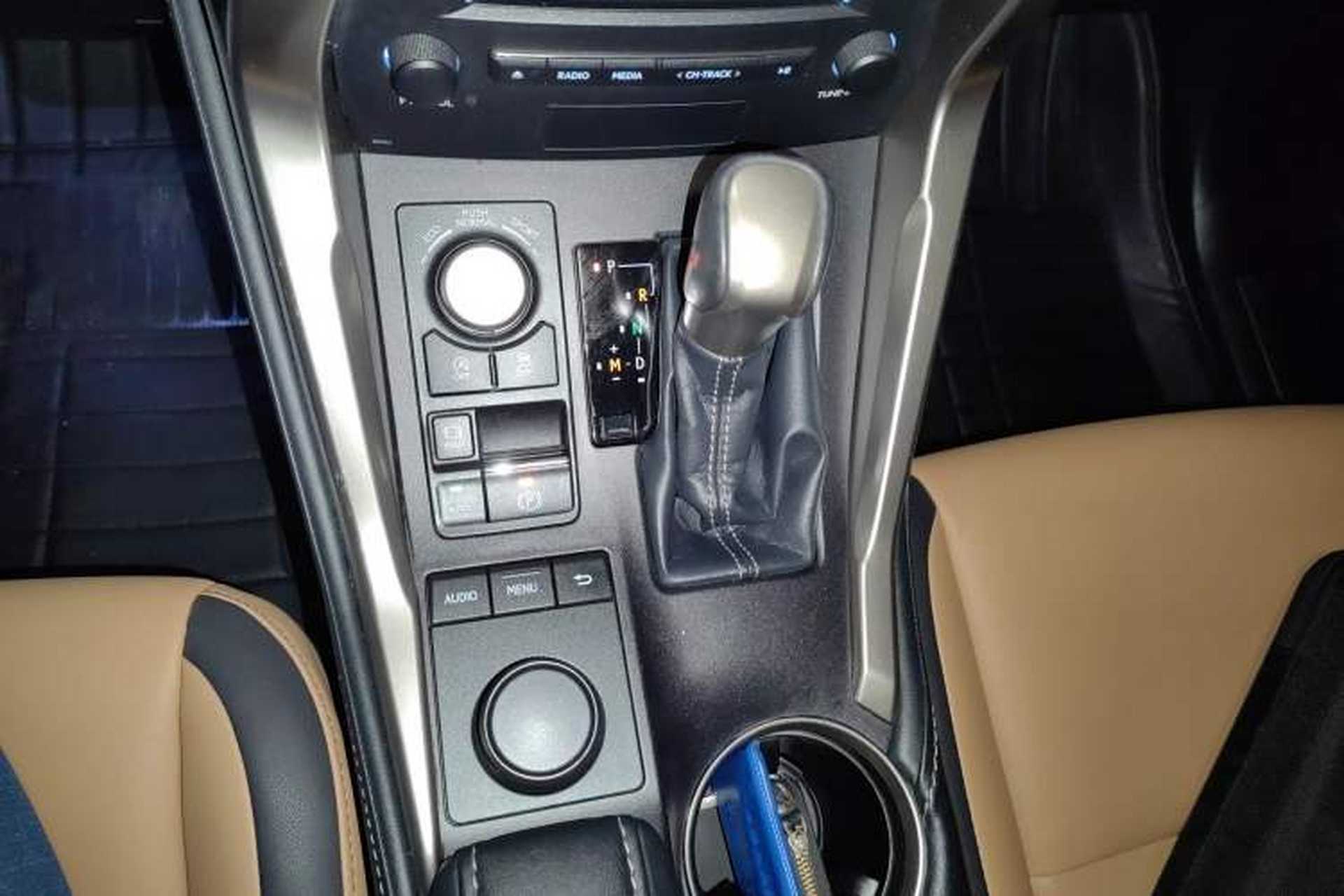 Used Lexus NX 2016 200 All-Wheel Drive FENGSHANG Version Gear Lever