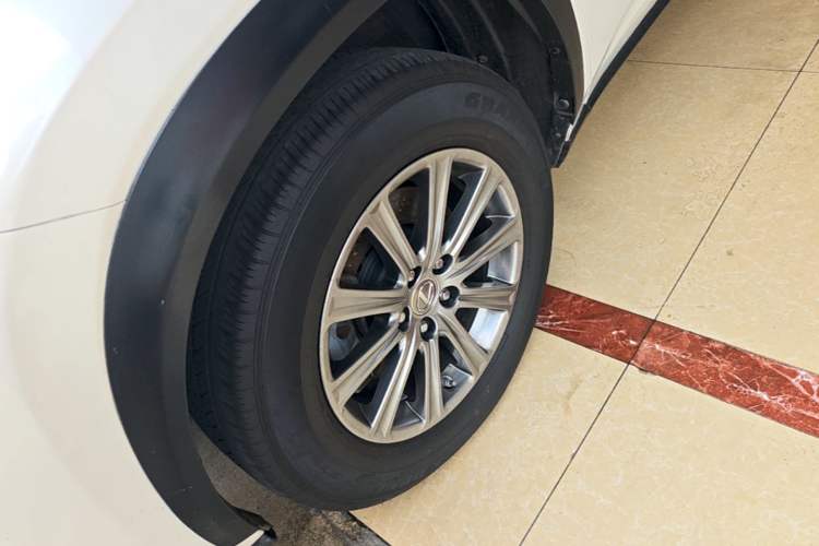 Used Lexus NX 2016 200 All-Wheel Drive FENGSHANG Version Left Front Wheel Hub