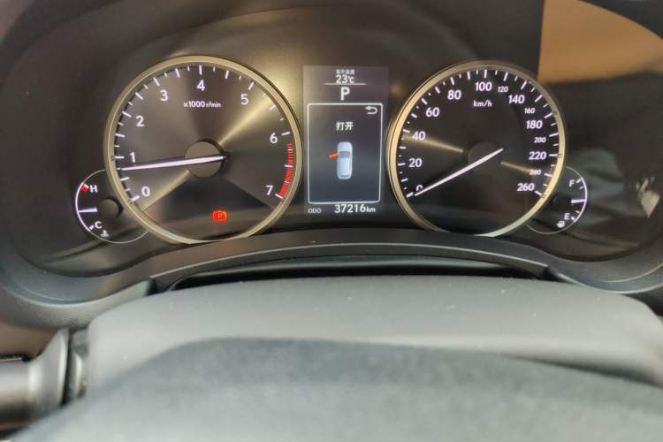 Used Lexus NX 2016 200 Special Limited Edition Odometer Close Up