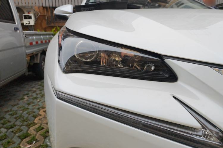 Used Lexus NX 2016 200 All-Wheel Drive FENGSHANG Version Right Front Headlight