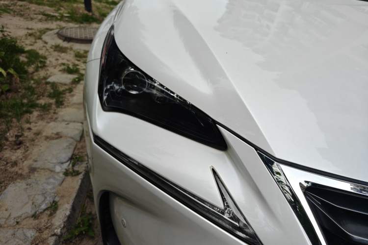 Used Lexus NX 2016 200 All-Wheel Drive FENGSHANG Version Right Front Headlight