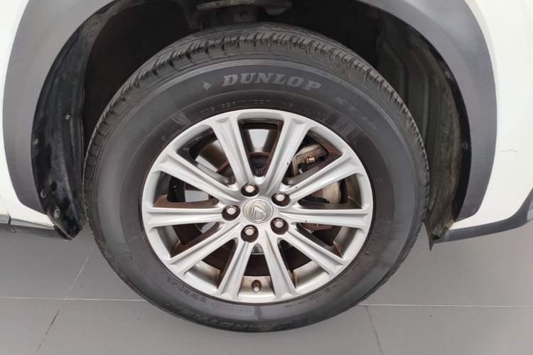 Used Lexus NX 2016 200 All-Wheel Drive FENGSHANG Version Right Front Wheel Hub