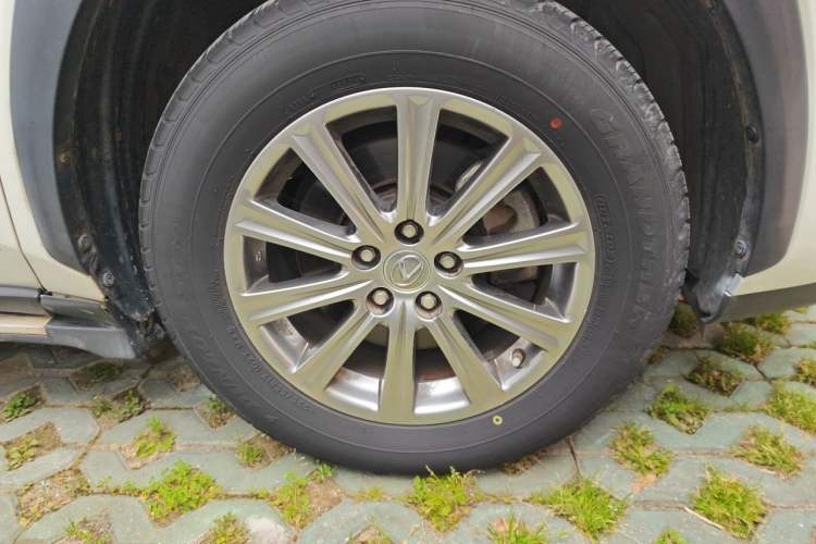 Used Lexus NX 2016 200 All-Wheel Drive FENGSHANG Version Right Front Wheel Hub