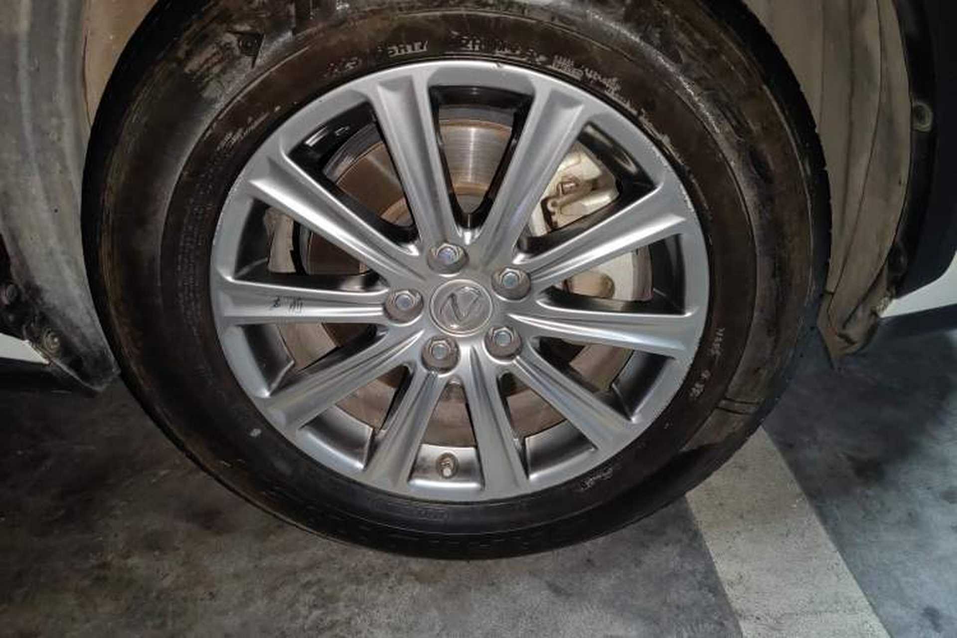 Used Lexus NX 2016 200 All-Wheel Drive FENGSHANG Version Right Front Wheel Hub