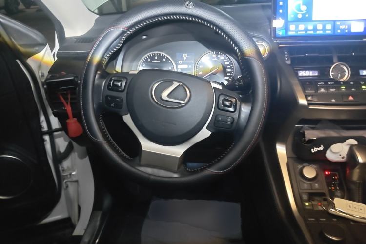 Used Lexus NX 2016 200 All-Wheel Drive FENGSHANG Version Steering Wheel