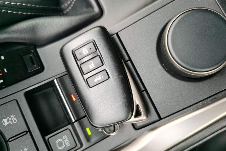 Used Lexus NX 2016 200 All-Wheel Drive FENGSHANG Version Vehicle Key