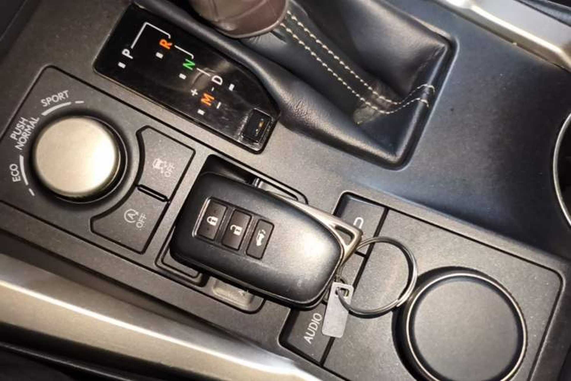 Used Lexus NX 2016 200 All-Wheel Drive FENGSHANG Version Vehicle Key
